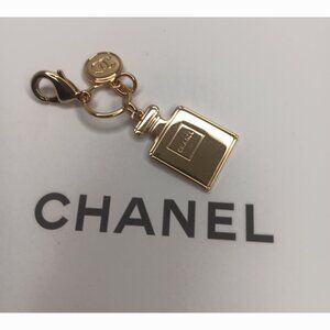 NIB CHANEL CHARM PERFUME BOTTLE WITH LOBSTER CLASP